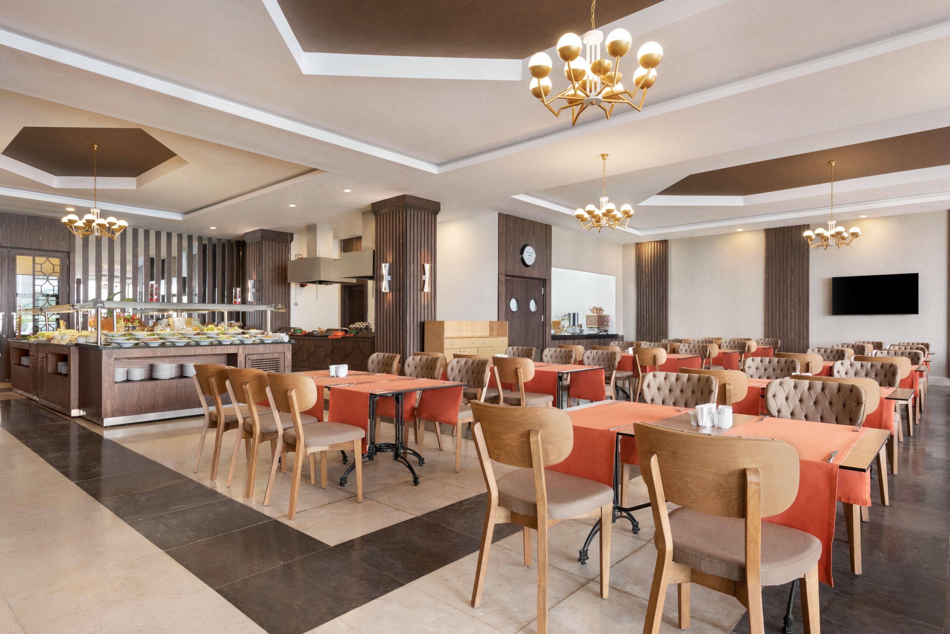 Ramada Resort By Wyndham Unye Exterior photo
