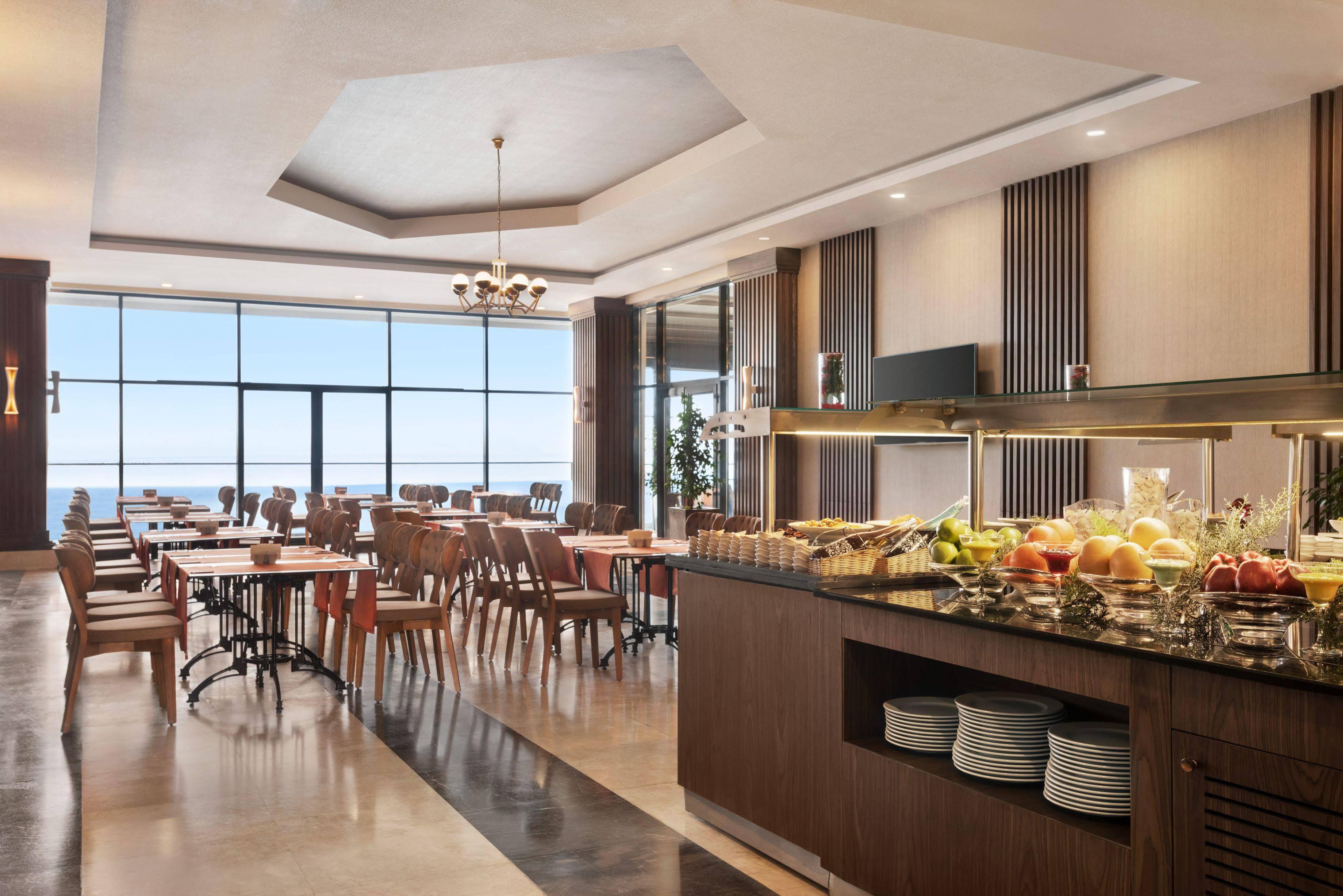Ramada Resort By Wyndham Unye Exterior photo