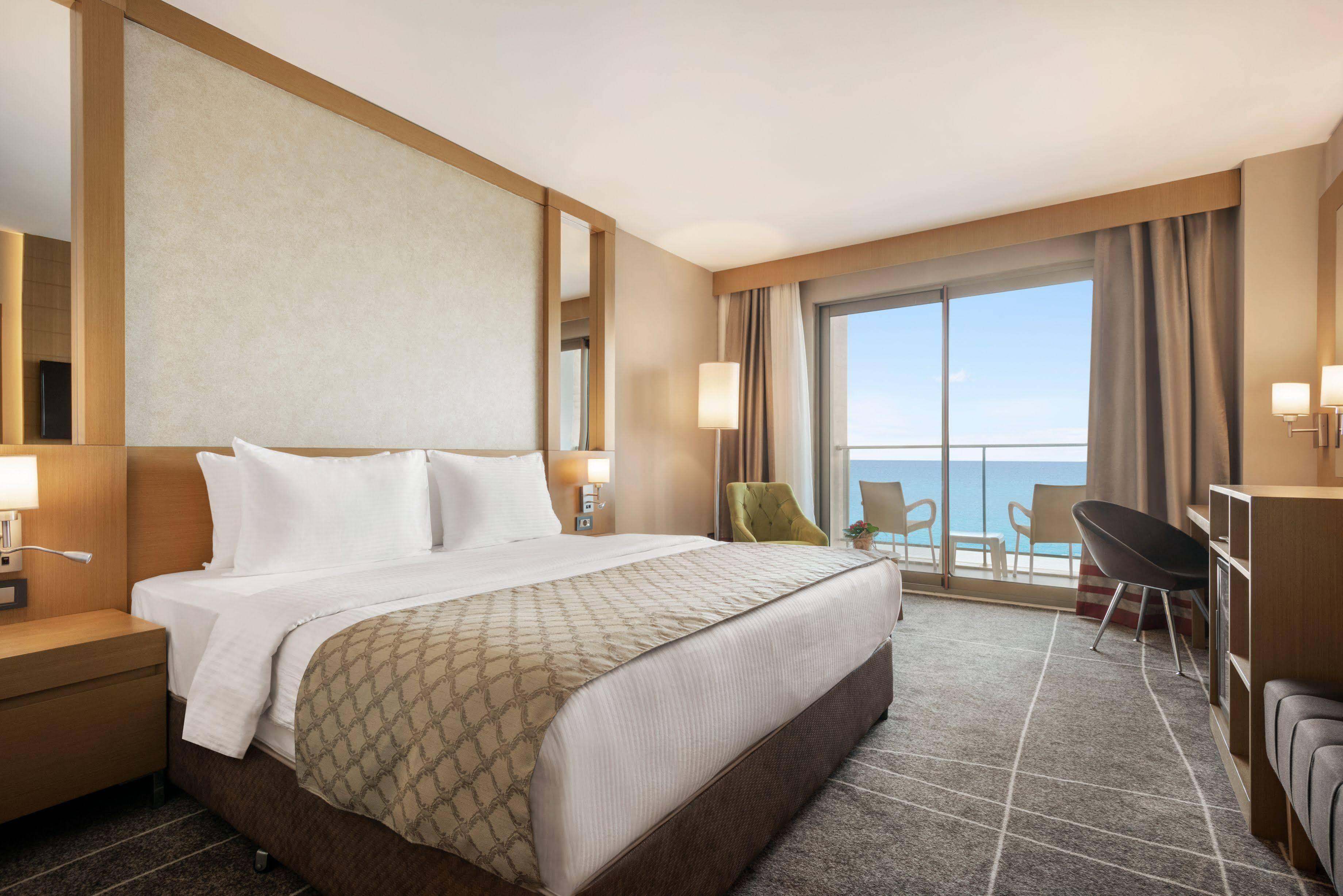 Ramada Resort By Wyndham Unye Exterior photo