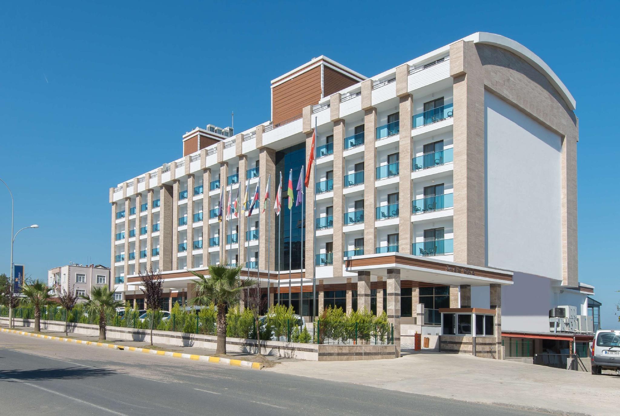 Ramada Resort By Wyndham Unye Exterior photo