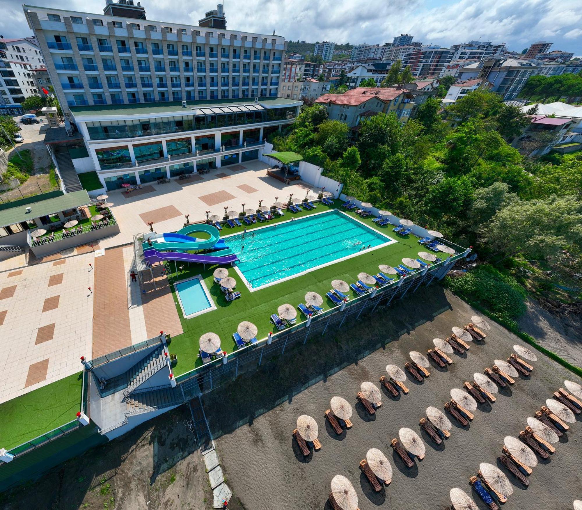 Ramada Resort By Wyndham Unye Exterior photo